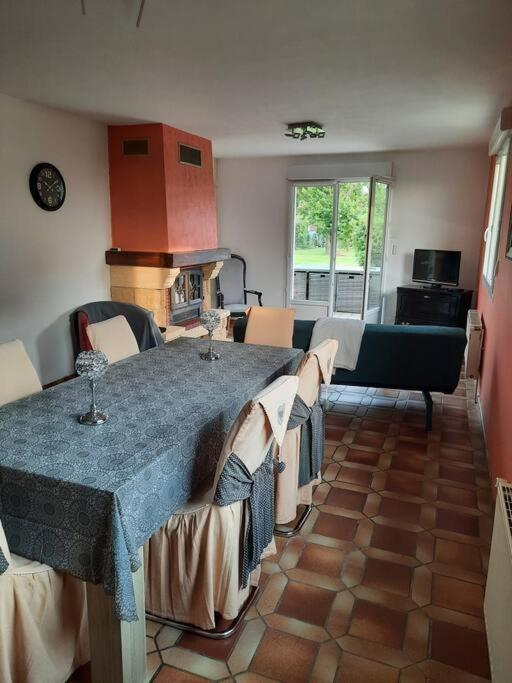 Gite Les Ptits Choux Saint-Quentin-Lamotte-Croix-au-Bailly ภายนอก รูปภาพ